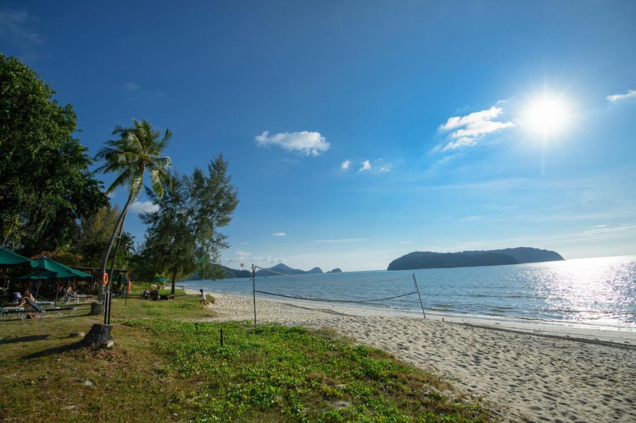 Frangipani Langkawi Resort Пантай-Сенанг Экстерьер фото