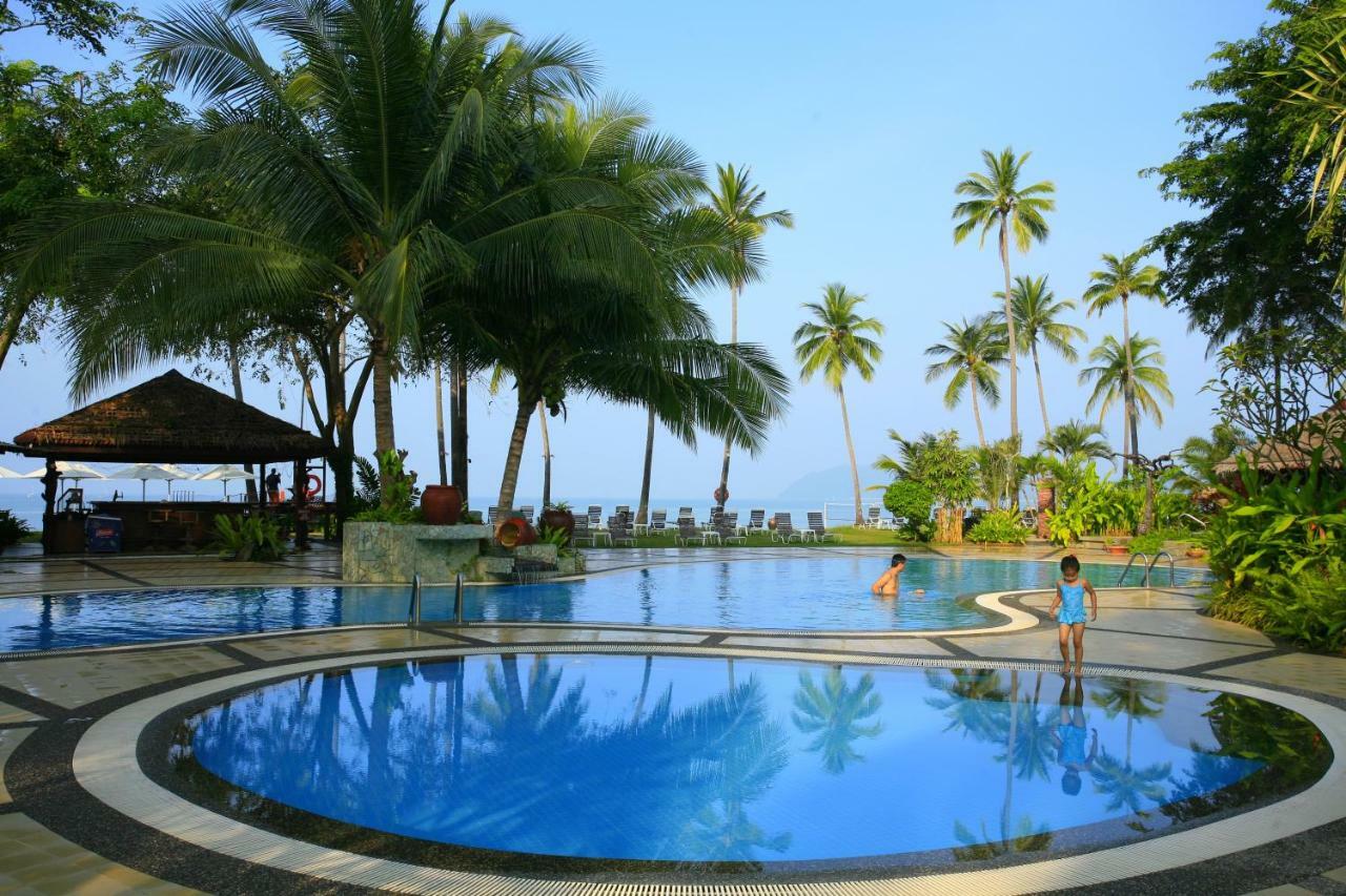 Frangipani Langkawi Resort Пантай-Сенанг Экстерьер фото